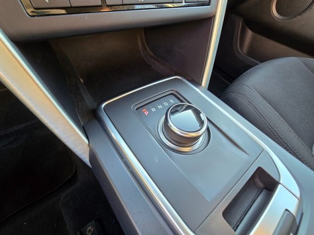 LAND ROVER Discovery Sport usata, con Servosterzo