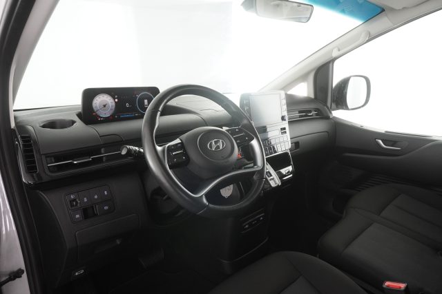 HYUNDAI Staria usata 7
