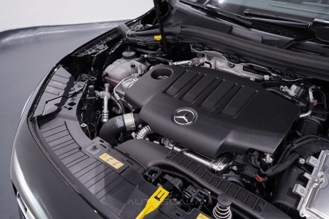 MERCEDES-BENZ GLA 200 usata 39
