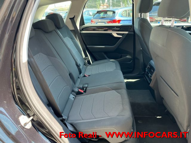 VOLKSWAGEN Touareg usata, con Boardcomputer