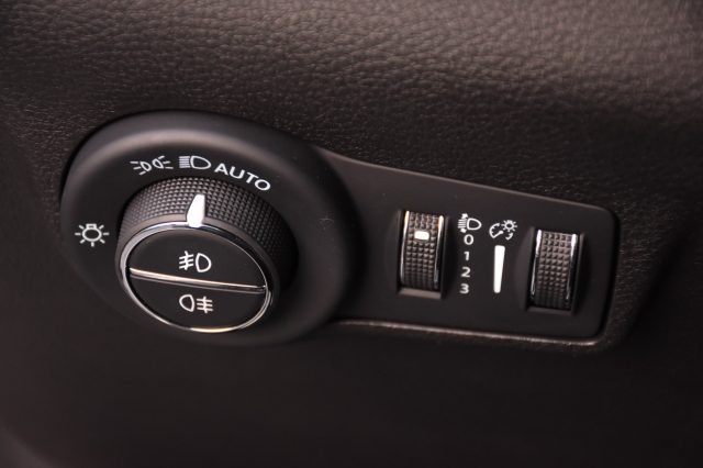 JEEP Compass usata, con Park Distance Control