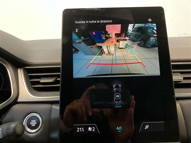 RENAULT Captur usata, con USB