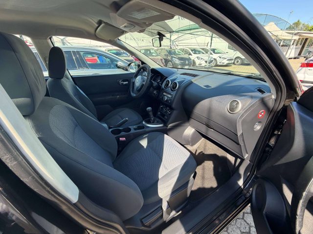 NISSAN Qashqai usata, con Autoradio