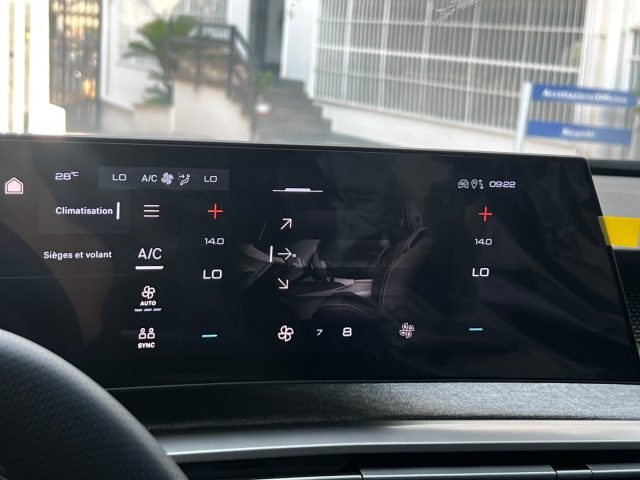 PEUGEOT 3008 usata, con Luci diurne LED