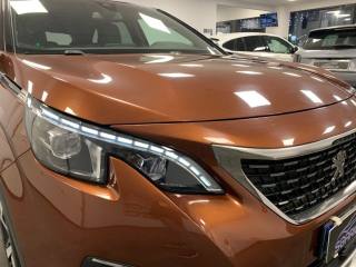 PEUGEOT 3008 usata, con Bracciolo