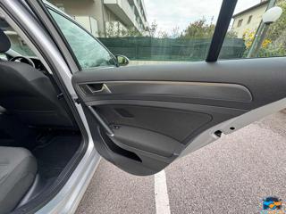 VOLKSWAGEN Golf Variant usata, con Servosterzo