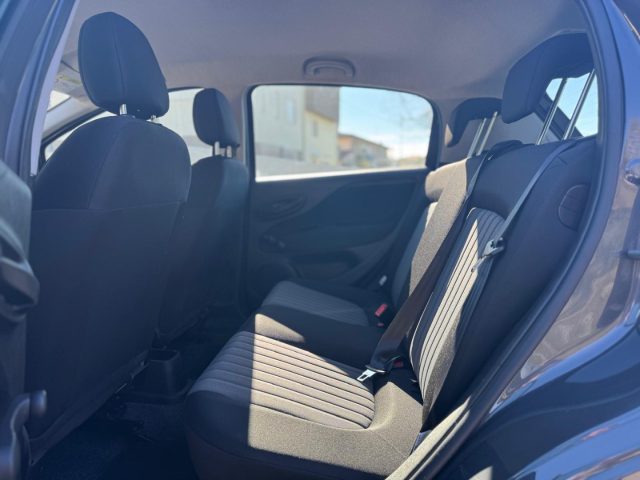 FIAT Punto usata, con Volante in pelle