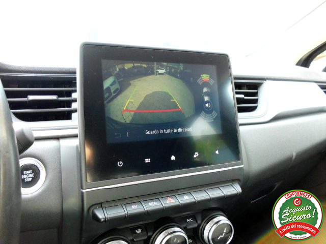 RENAULT Captur usata, con USB