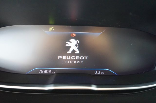 PEUGEOT 5008 usata, con Kit antipanne