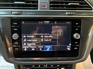 VOLKSWAGEN Tiguan usata, con Leve al volante