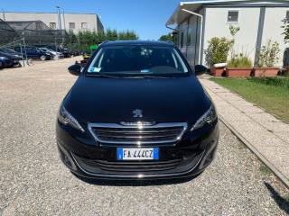PEUGEOT 308 usata, con Airbag