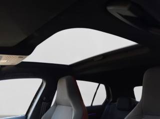 VOLKSWAGEN Golf usata, con Alzacristalli elettrici