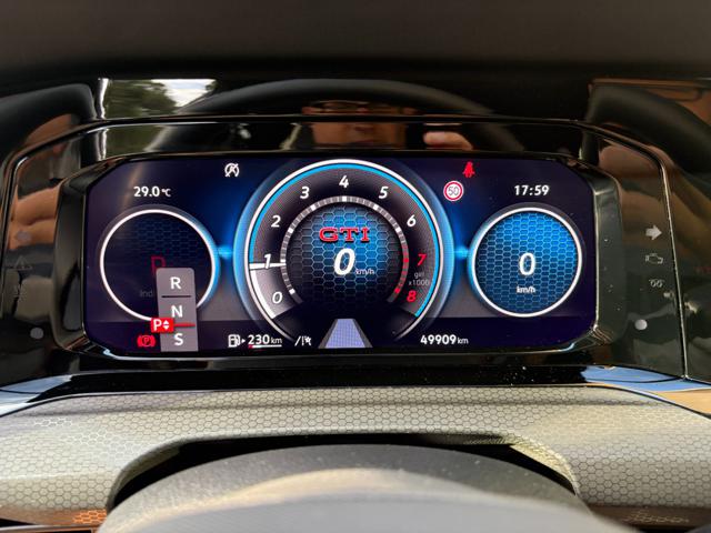 VOLKSWAGEN Golf usata, con Bracciolo