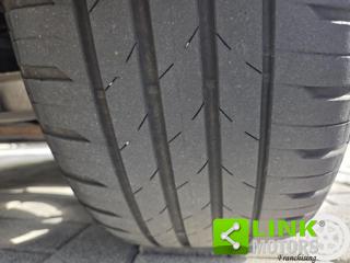 MERCEDES-BENZ CLA 200 usata, con Controllo automatico clima
