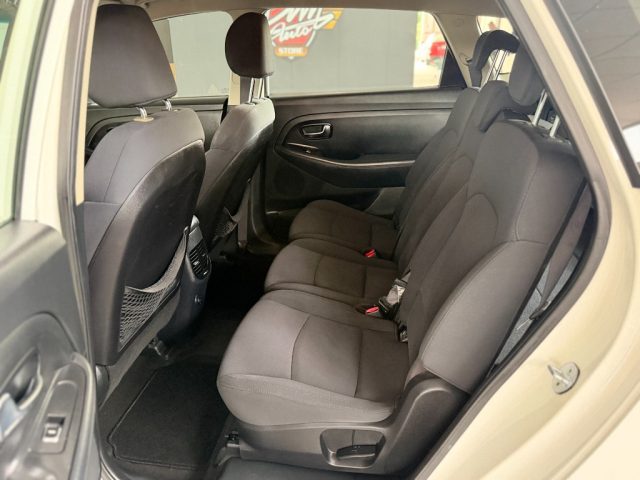 KIA Carens usata, con Climatizzatore