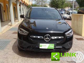 MERCEDES-BENZ GLA 180 usata, con Airbag