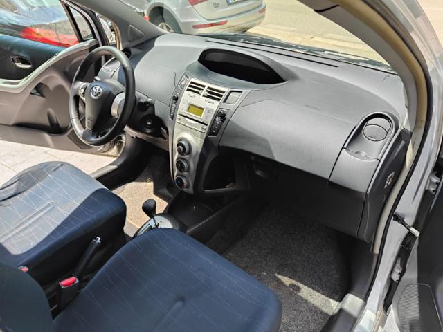TOYOTA Yaris usata, con MP3