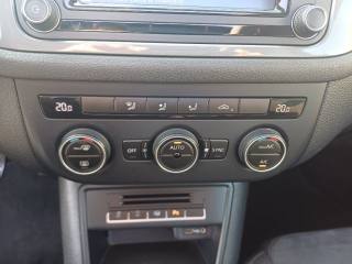 VOLKSWAGEN Tiguan usata, con USB