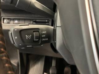 PEUGEOT 3008 usata, con Sensori di parcheggio posteriori