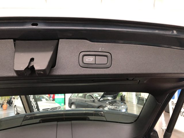 VOLVO V60 usata, con Frenata d
