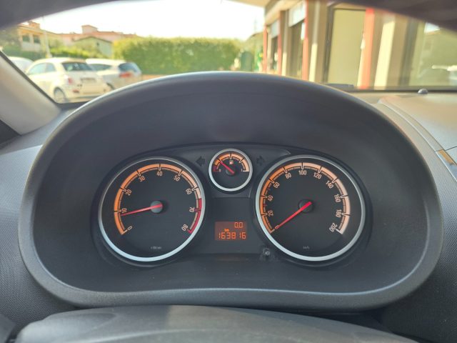 OPEL Corsa usata, con Autoradio