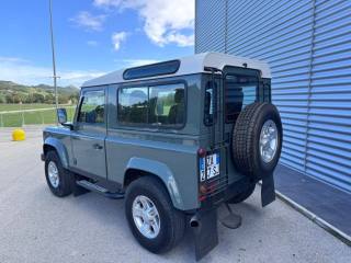 LAND ROVER Defender usata, con Autoradio