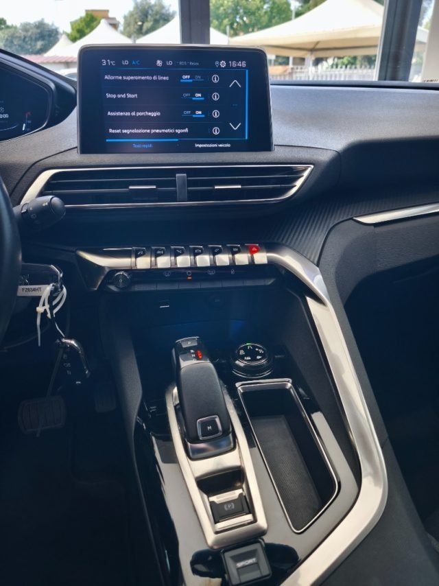 PEUGEOT 3008 usata, con Cruise Control