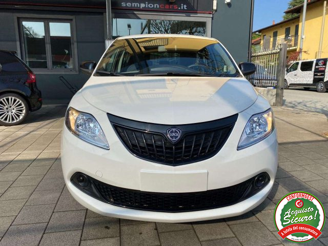 LANCIA Ypsilon usata, con Autoradio