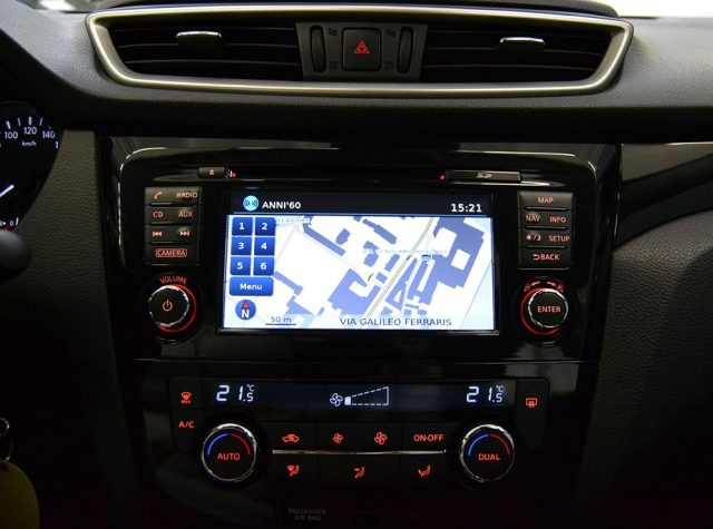 NISSAN Qashqai usata, con Autoradio