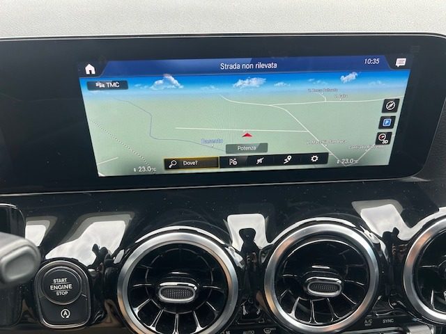 MERCEDES-BENZ GLA 200 usata, con Servosterzo