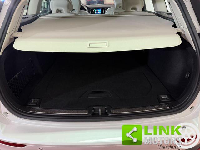 VOLVO V60 usata, con Portellone posteriore elettrico