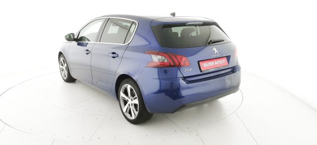 PEUGEOT 308 usata, con Autoradio