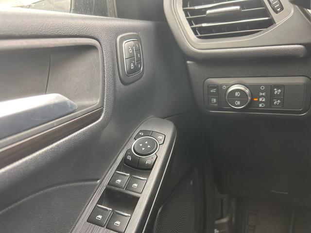 FORD Kuga usata, con Park Distance Control