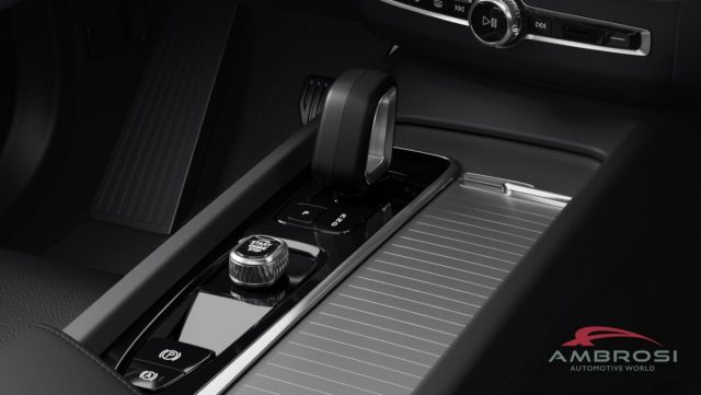 VOLVO XC60 usata 13