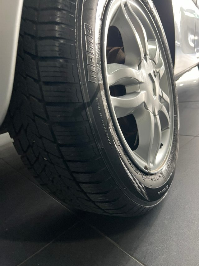 RENAULT Clio usata, con Lettore CD