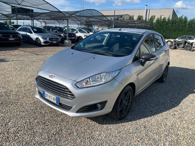 FORD Fiesta usata, con ABS