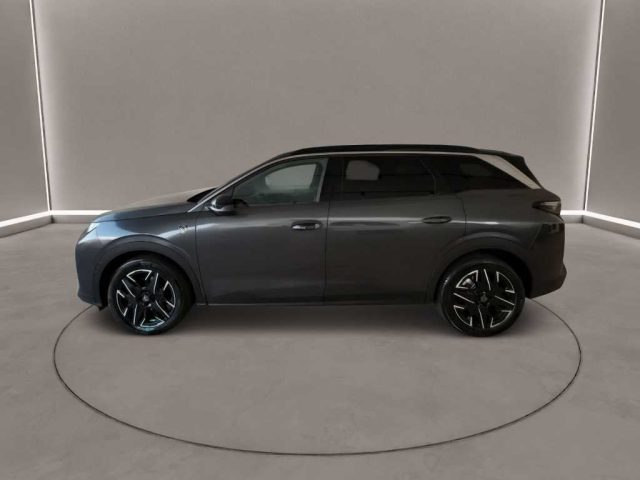 PEUGEOT 5008 usata, con Cerchi in lega