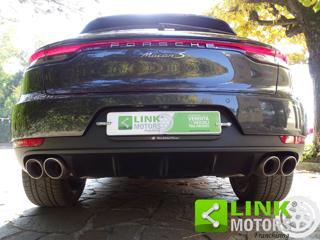 PORSCHE Macan usata, con USB