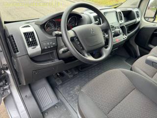 PEUGEOT Boxer usata, con Luci diurne LED