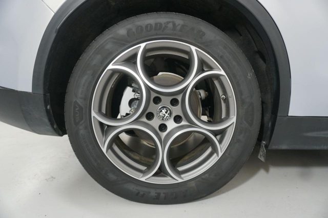 ALFA ROMEO Stelvio usata, con Autoradio