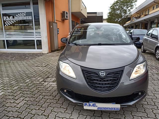 LANCIA Ypsilon usata, con ESP