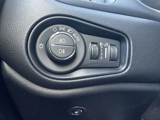 JEEP Renegade usata, con USB