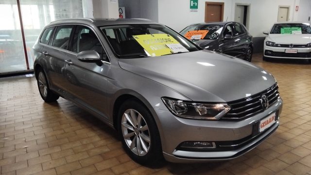 VOLKSWAGEN Passat usata, con Cerchi in lega