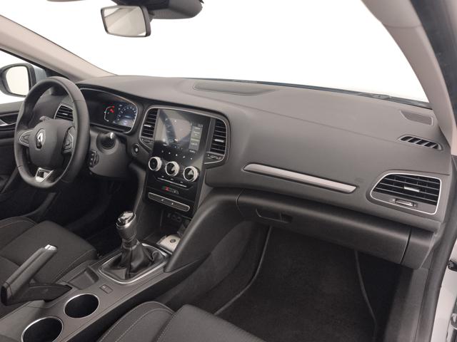 RENAULT Megane usata, con Sensori di parcheggio posteriori