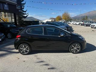 PEUGEOT 208 usata, con Specchietti laterali elettrici