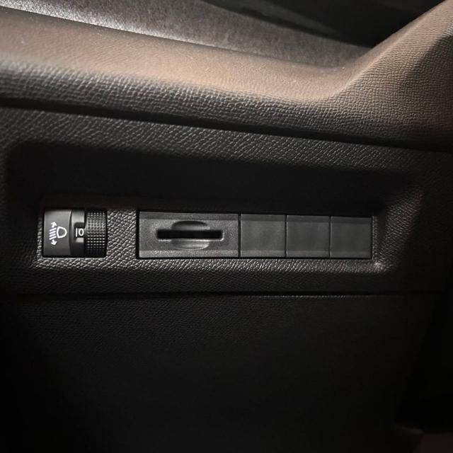 PEUGEOT 308 usata, con Bracciolo