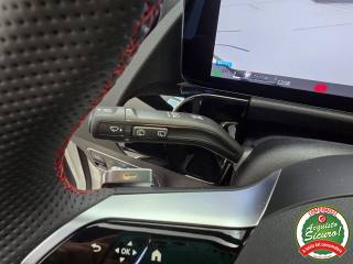 MERCEDES-BENZ GLA 200 usata, con Park Distance Control