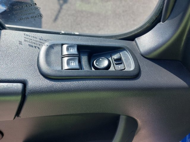 RENAULT Master usata, con USB