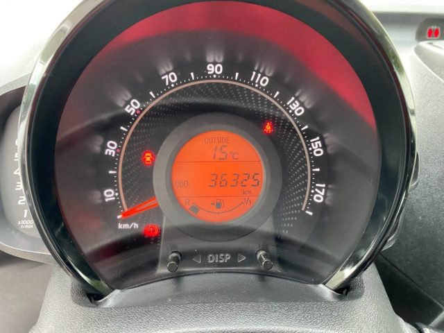 TOYOTA Aygo usata, con Autoradio