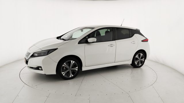 NISSAN Leaf usata, con Specchietti laterali elettrici